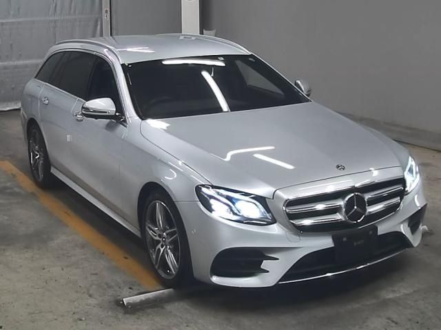 512 MERCEDES BENZ E CLASS WAGON 213204C 2018 г. (ZIP Tokyo)